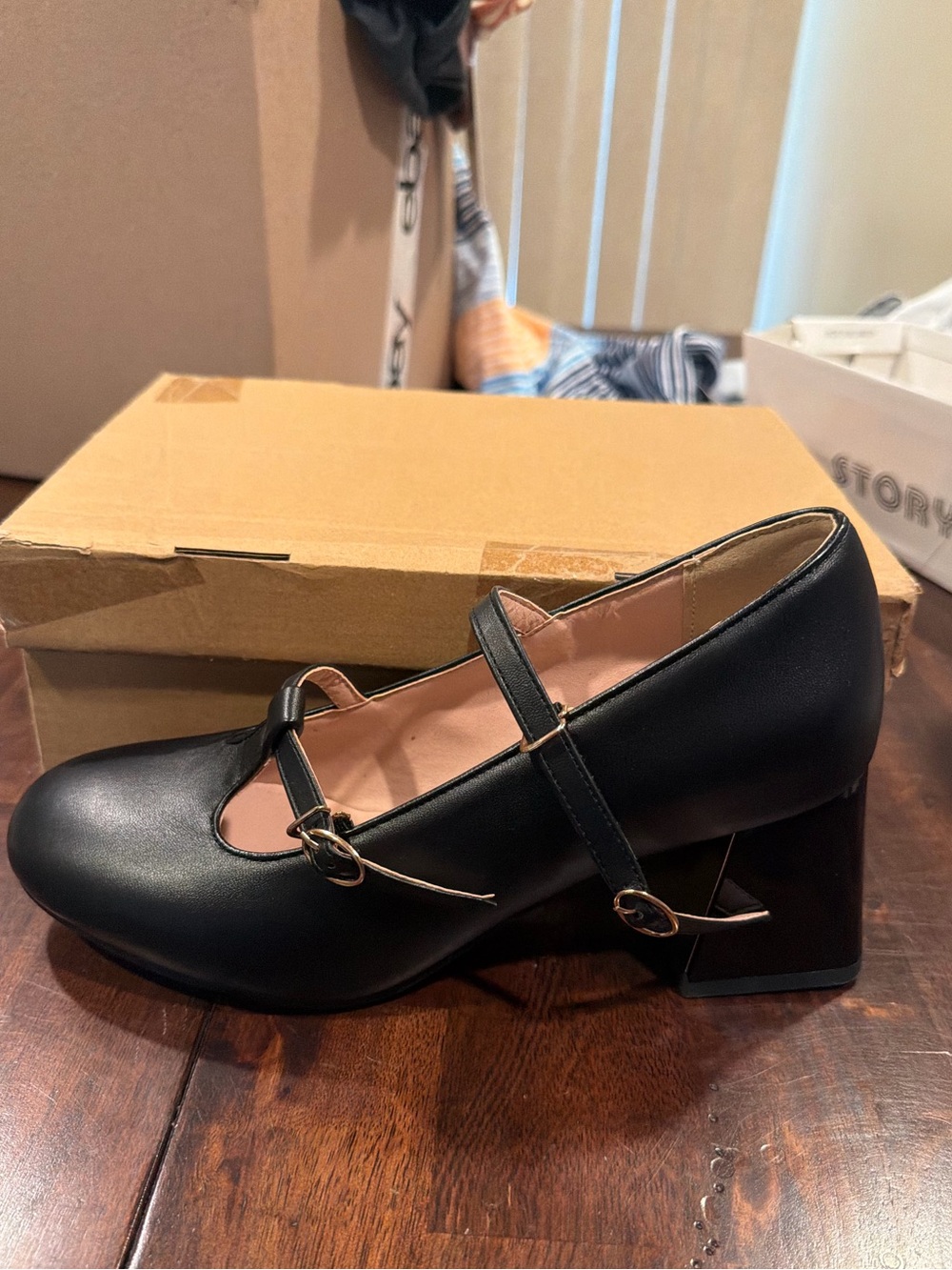Butiti Women’s Classic Double Buckle Block Heel Pump Shoes Black Leather Size 9